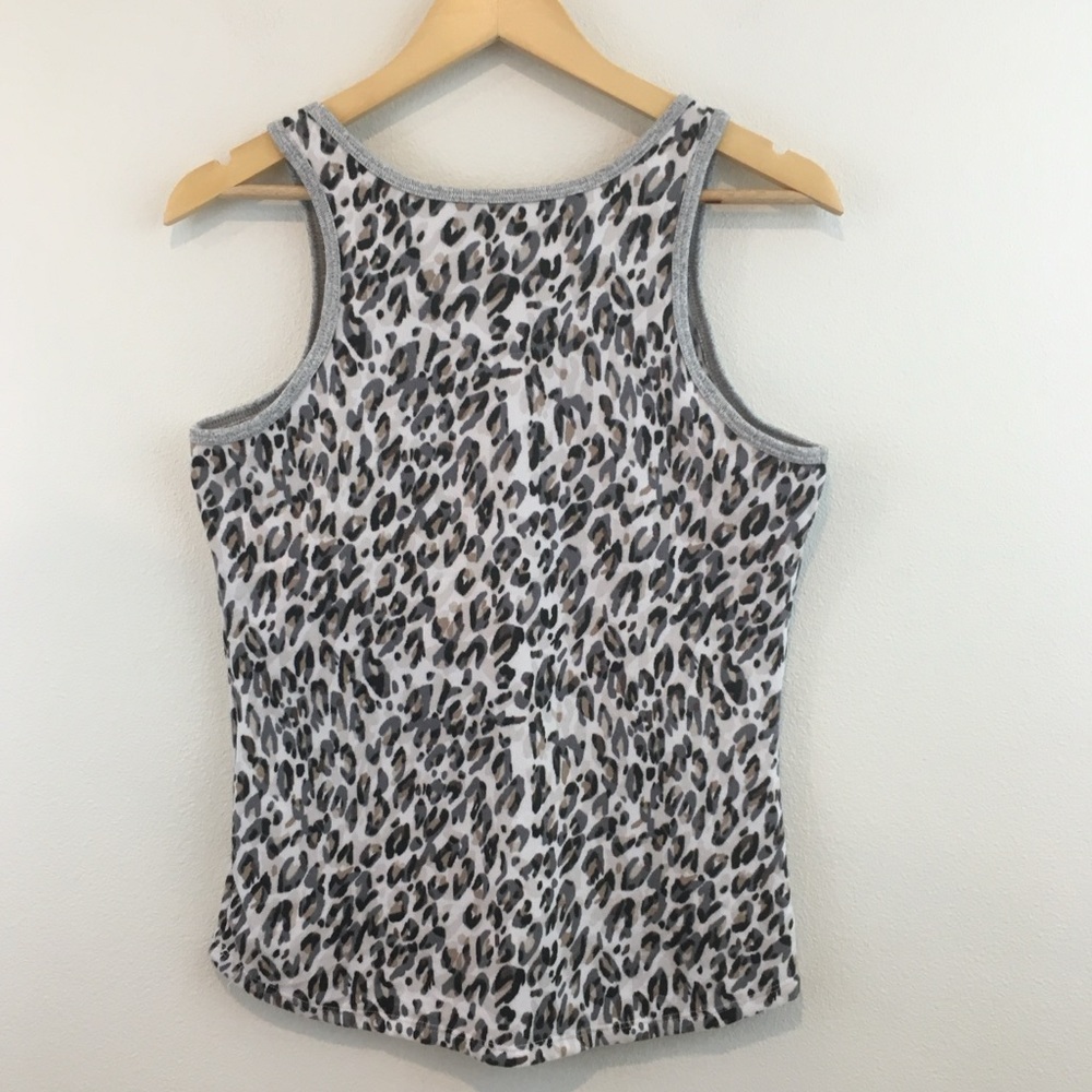 Leopard Print Pajamas Set - Picture 4 of 9